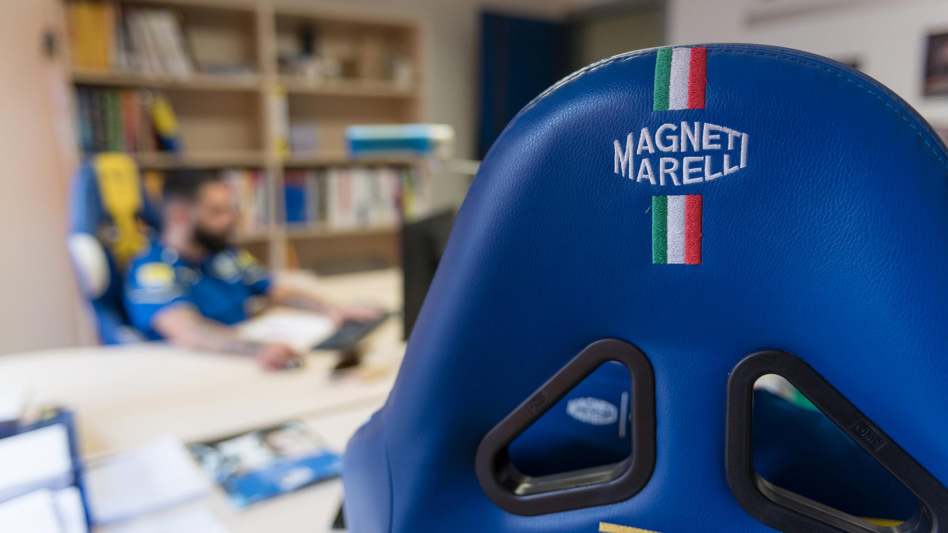 Kontakt contatti header