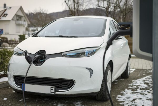 Perché le auto elettriche hanno meno autonomia in inverno? veicolo elettrico