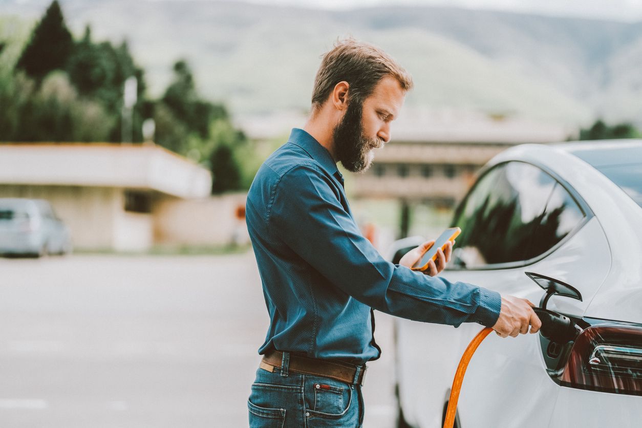 Quanto durano le auto ibride? istock 1405242703 blog images 2023 12 december fcac web bsro