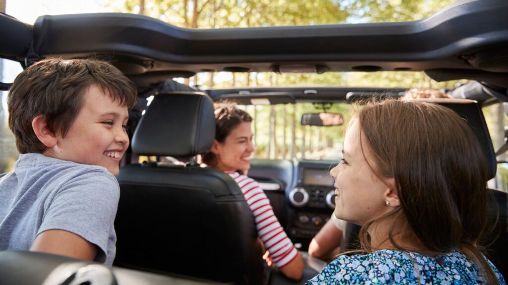 Home 5 Home svg+xml;charset=utf