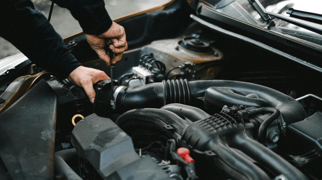 Perché la mia auto vibra? Cause più comuni e cosa controllare 27